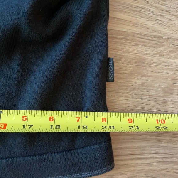 Hugo Boss Men’s Sweater - Picture 4 of 7